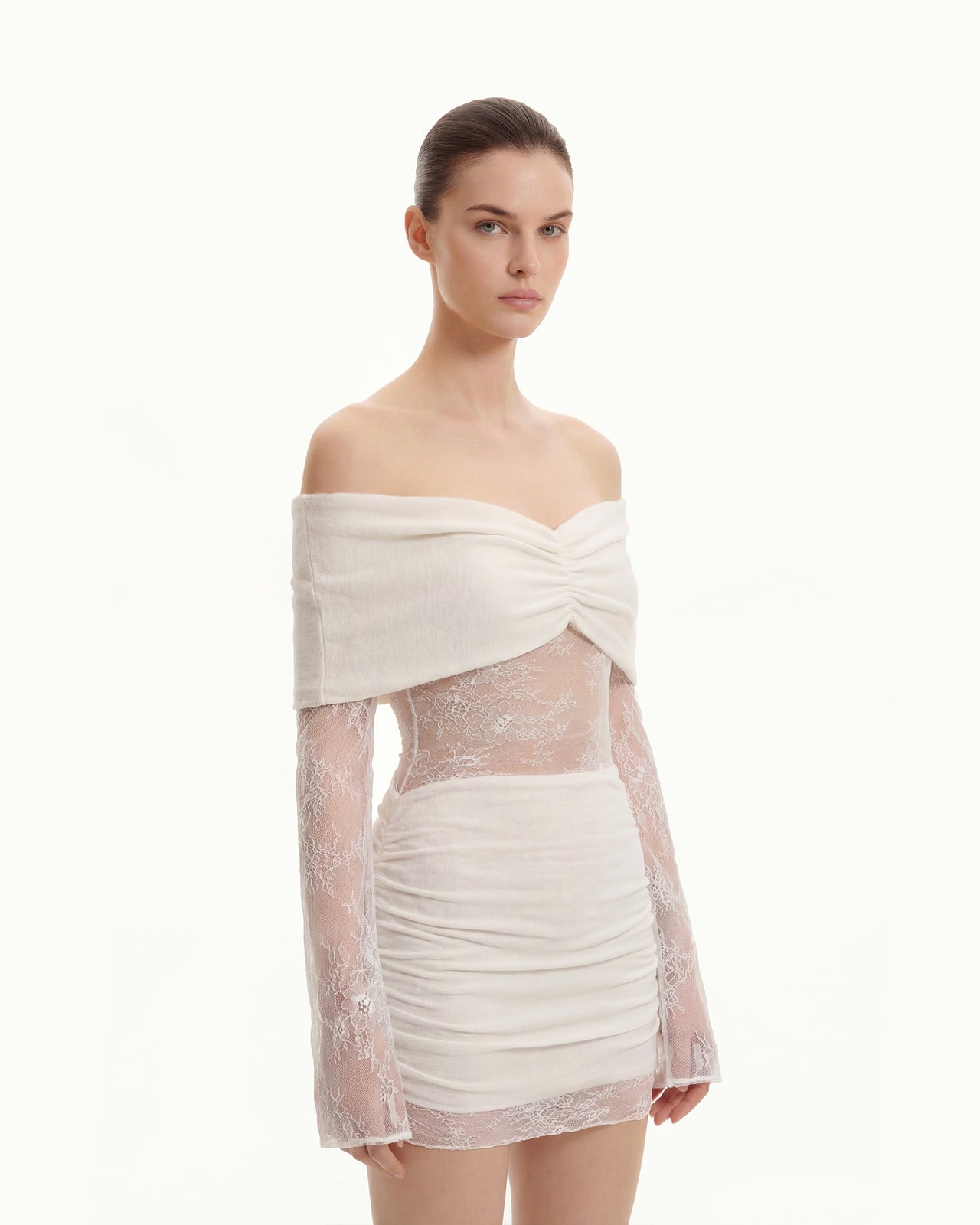 露肩褶皺蕾絲袖迷你連衣裙 - 白色