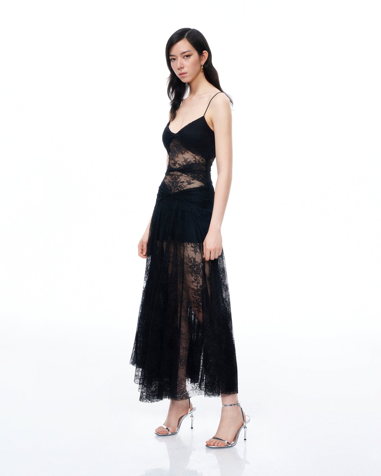 Indigo 花卉蕾絲連身裙-黑色