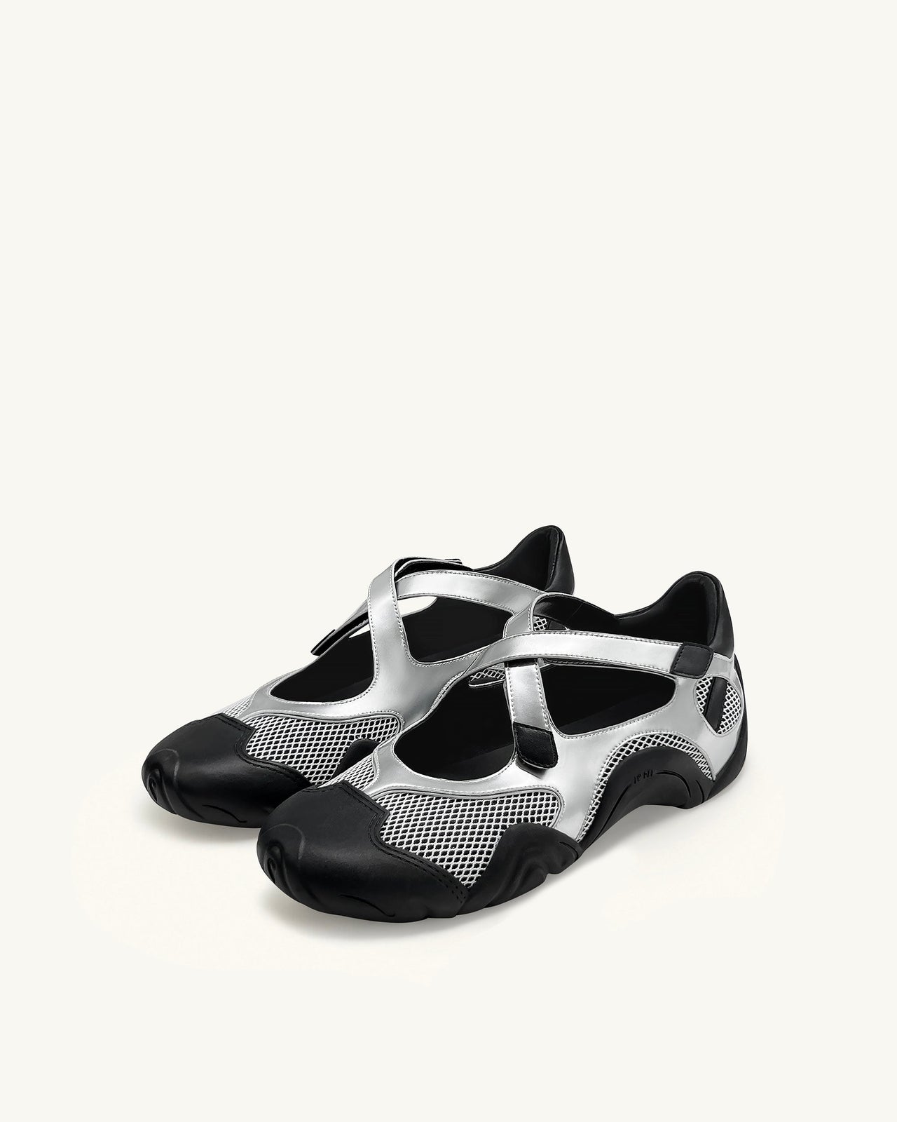 Caitlin 網眼鏤空運動鞋 – 銀色