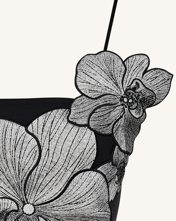 蘭花貼飾迷你連身裙 - 黑色/銀色