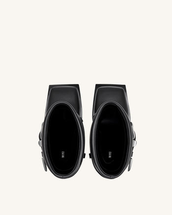 Emilia 西部風扣帶皮革細高跟靴 - 黑色