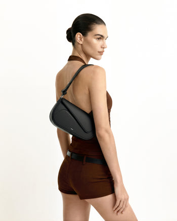 Addisyn 肩背包 - 黑色