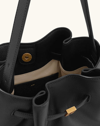 Clara 鎖飾水桶肩袋 - 黑色