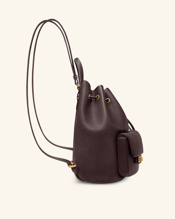 Avery 鵝卵石紋抽繩實用背包 – 深啡色